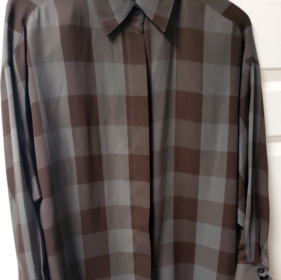 Vintage LizSport LS Button-Down Silk Shirt, Women's Size M - Picture 2 of 5